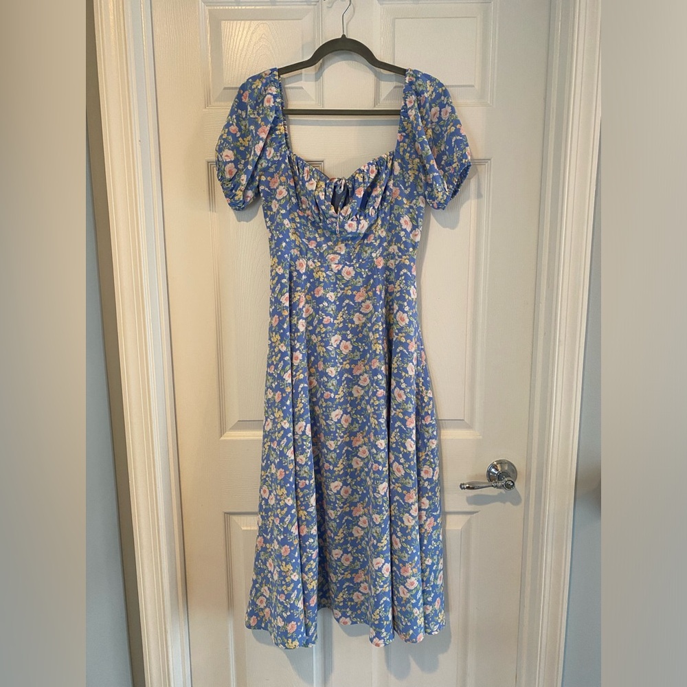 NWT Forever 21 Milkmaid Cottage core Blue Floral midi dress size small - Picture 2 of 16